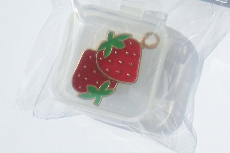 Strawberry Waist Knots