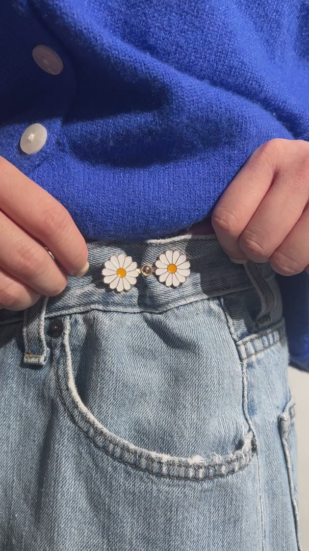Daisy Waist Knots